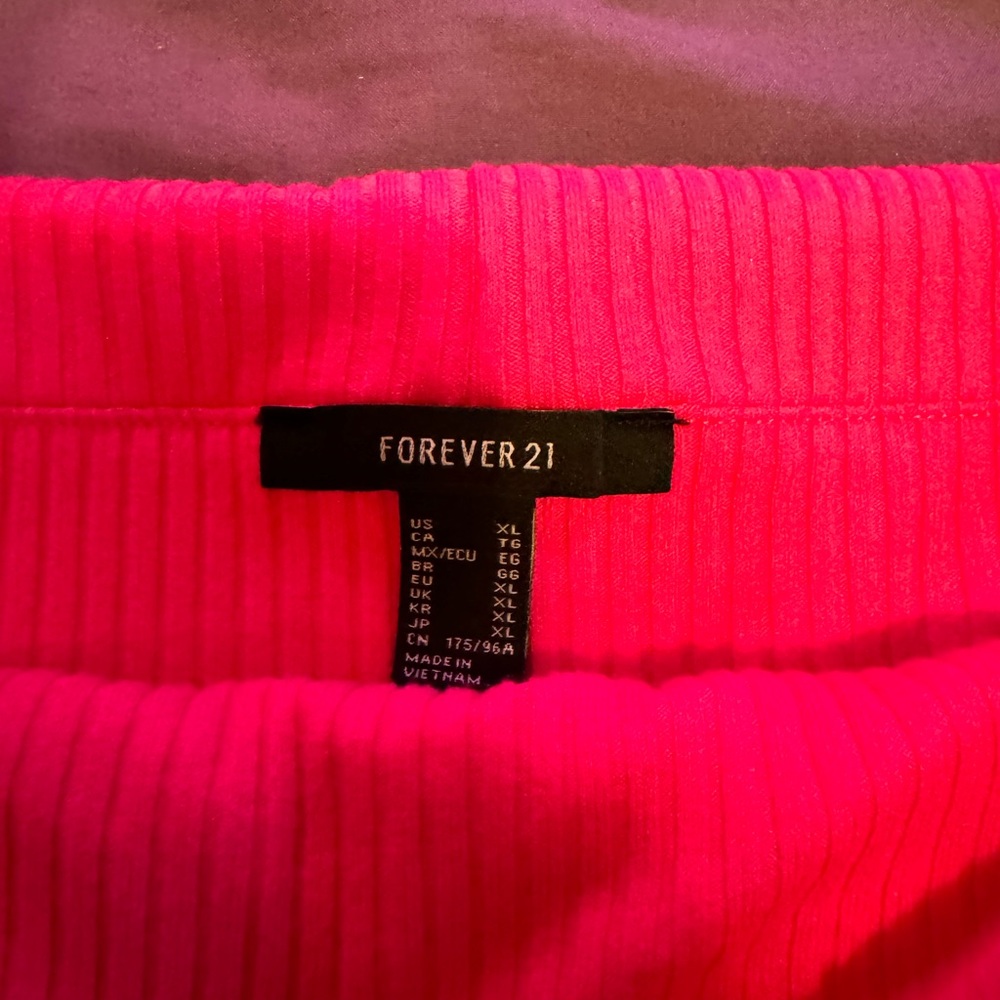 Off shoulder pink top